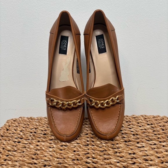 Jones New York Cyri Heeled Loafer Pumps | Women’s 9M Tan Block Heel Chain Detail - Picture 9 of 12